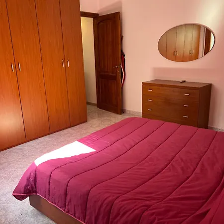 Sa Ommu E Ziu Fabiu 3* Gesturi